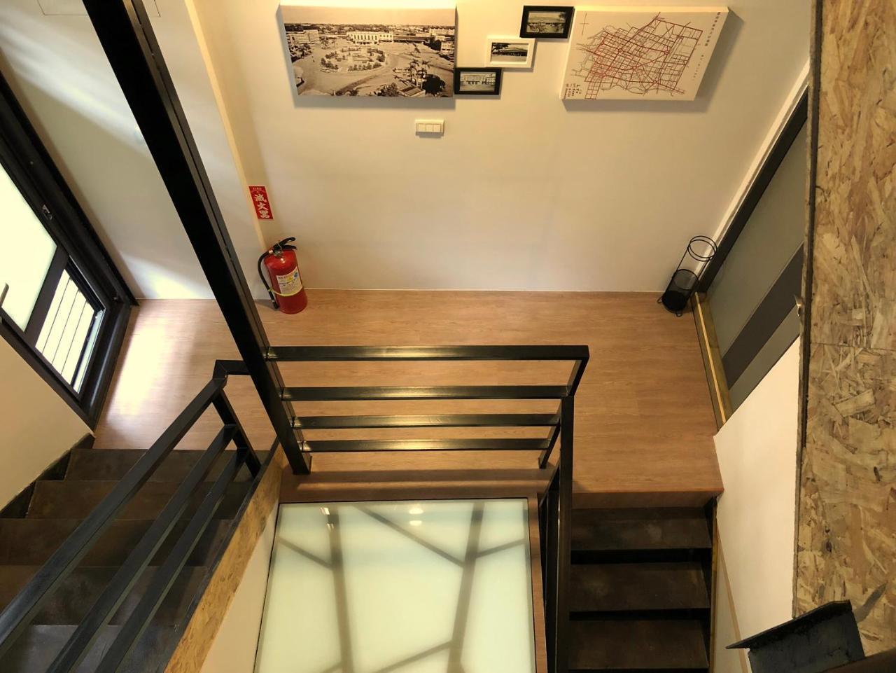 Lost Circle Homestay Tainan Exterior foto